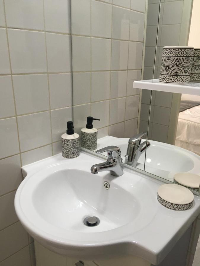 Pyrene Holidays - Residence La Fontaine - Studios Cozy A 10Mn A Pied Des Thermes Bagneres-de-Bigorre Bagian luar foto