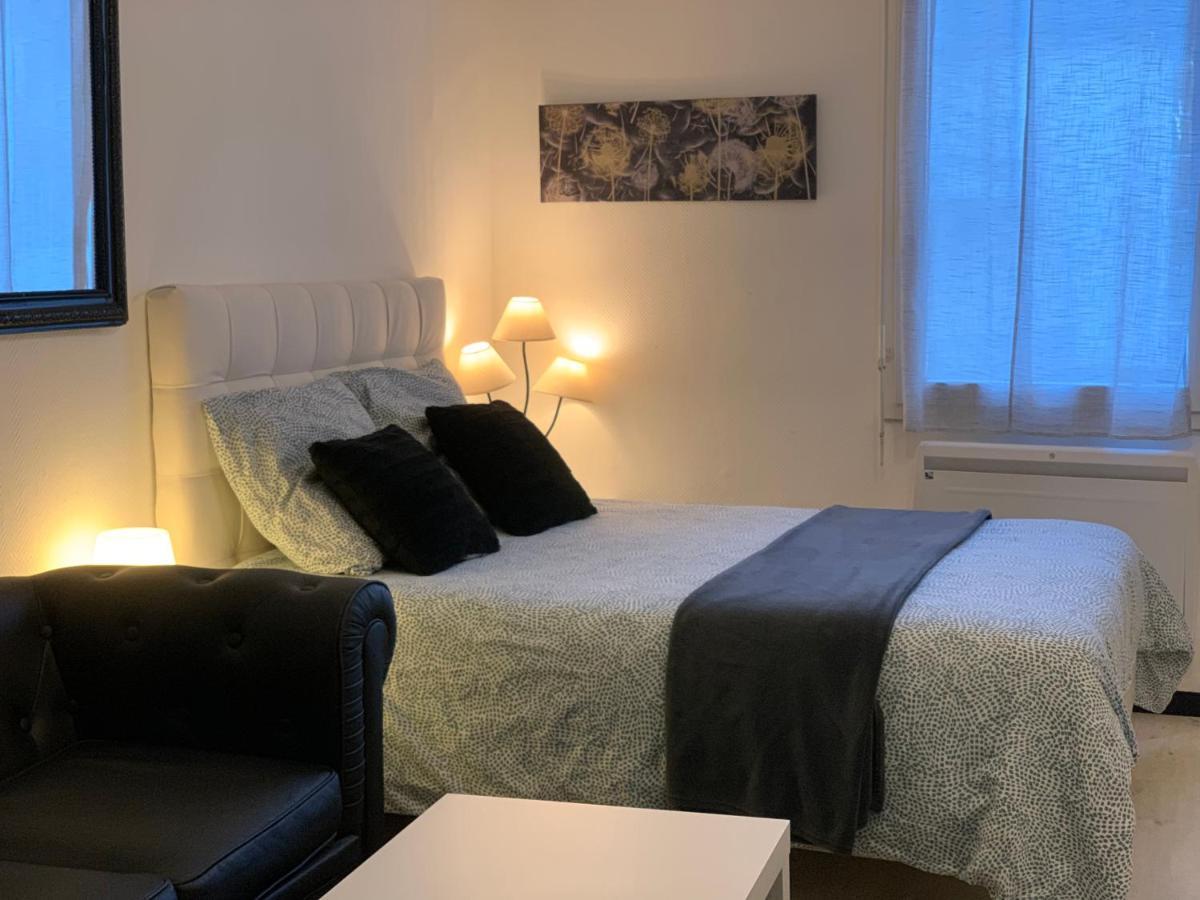 Pyrene Holidays - Residence La Fontaine - Studios Cozy A 10Mn A Pied Des Thermes Bagneres-de-Bigorre Bagian luar foto